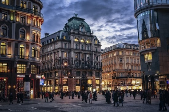 Top hotel accommodation near nightlife hotspots in Vienna 