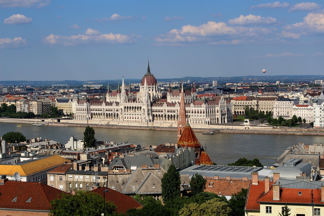 Wien flygplats till Budapest: Det smartaste sättet att resa mell 